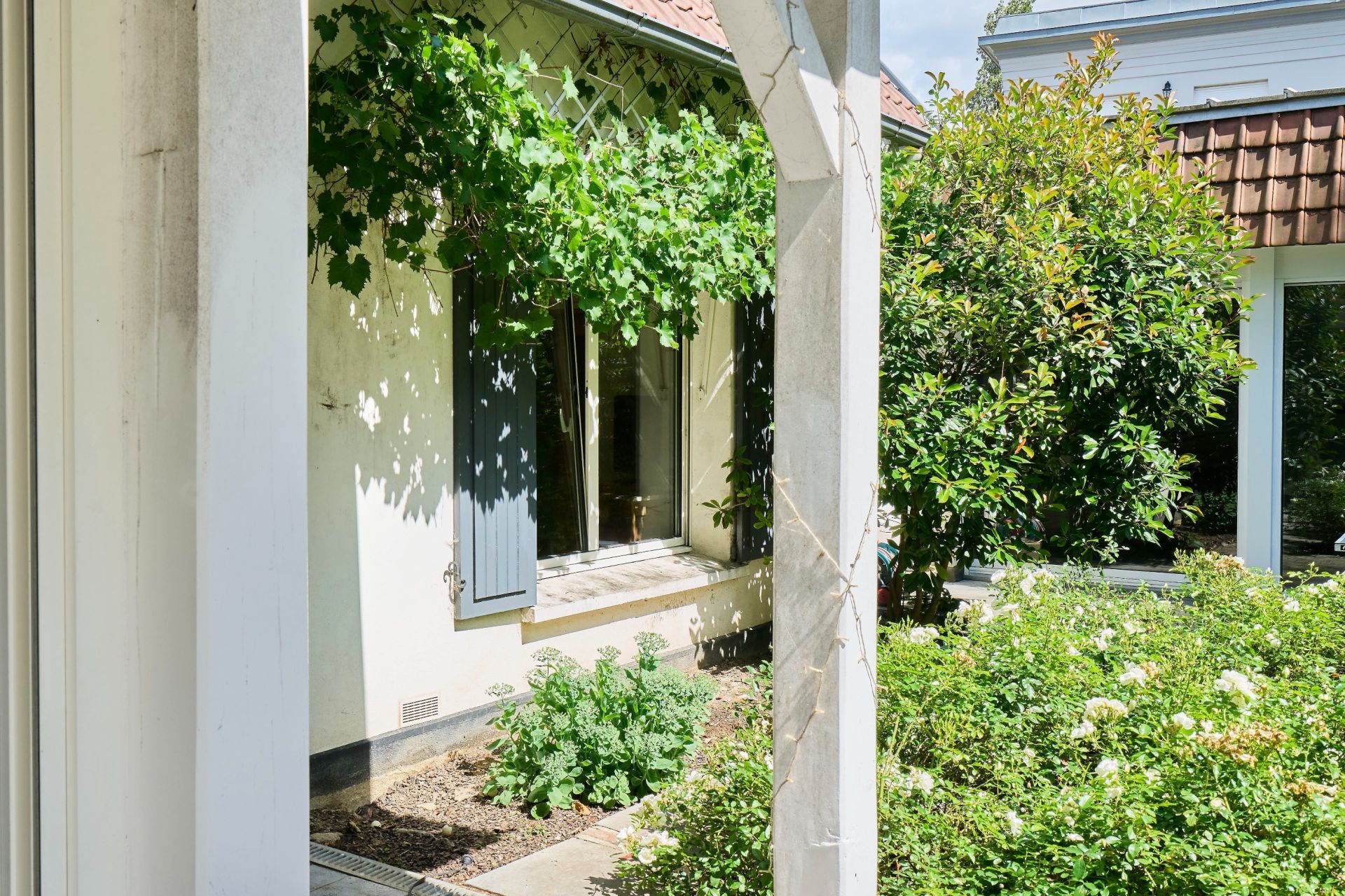 luxury house 9 Rooms for sale on MARCQ EN BAROEUL (59700)