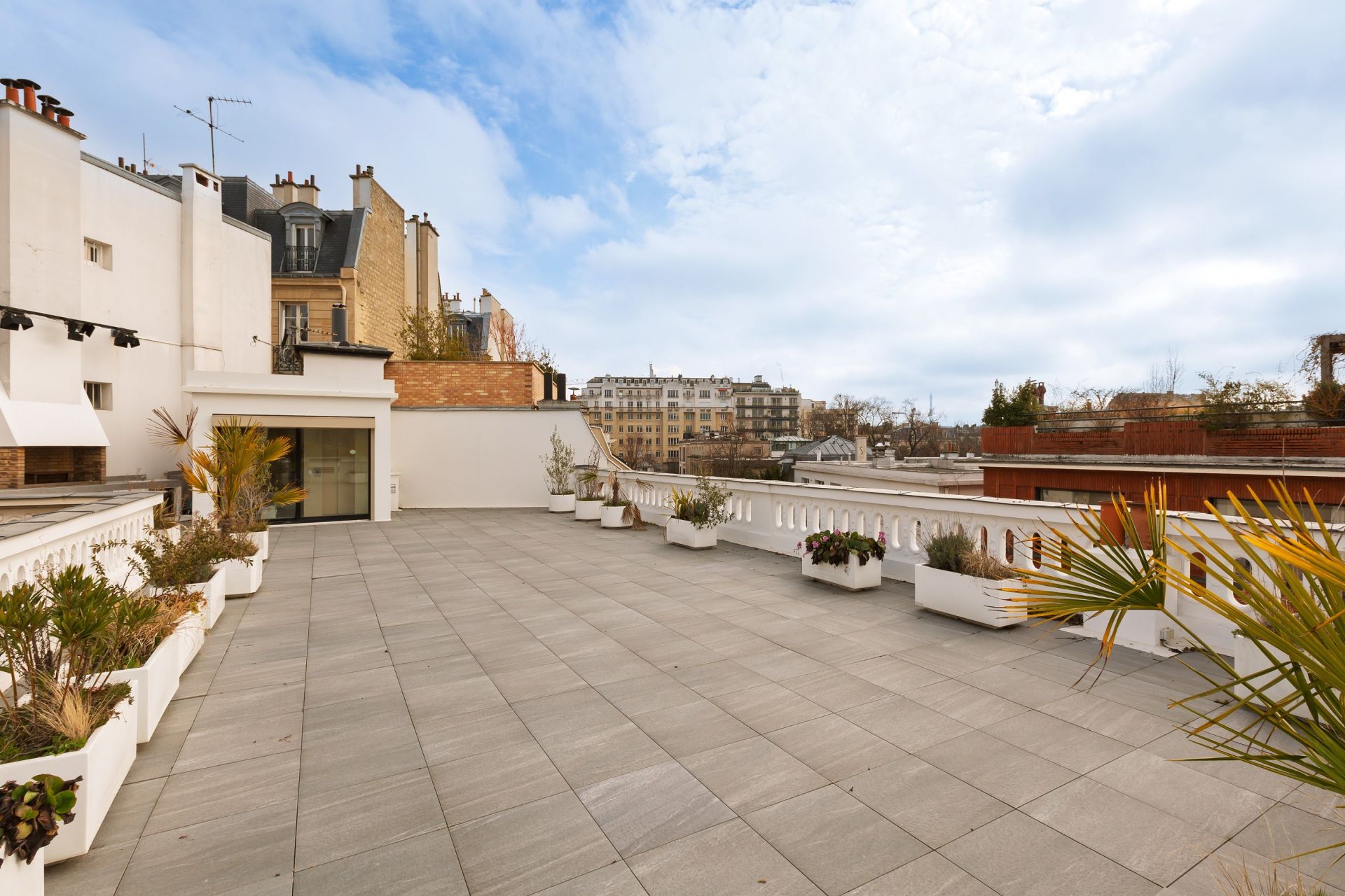 luxury house 11 Rooms for sale on NEUILLY SUR SEINE (92200)