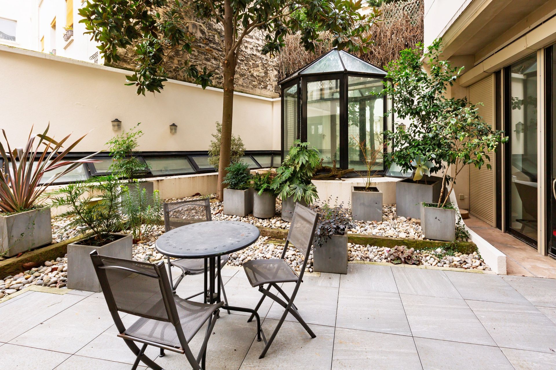 luxury house 11 Rooms for sale on NEUILLY SUR SEINE (92200)