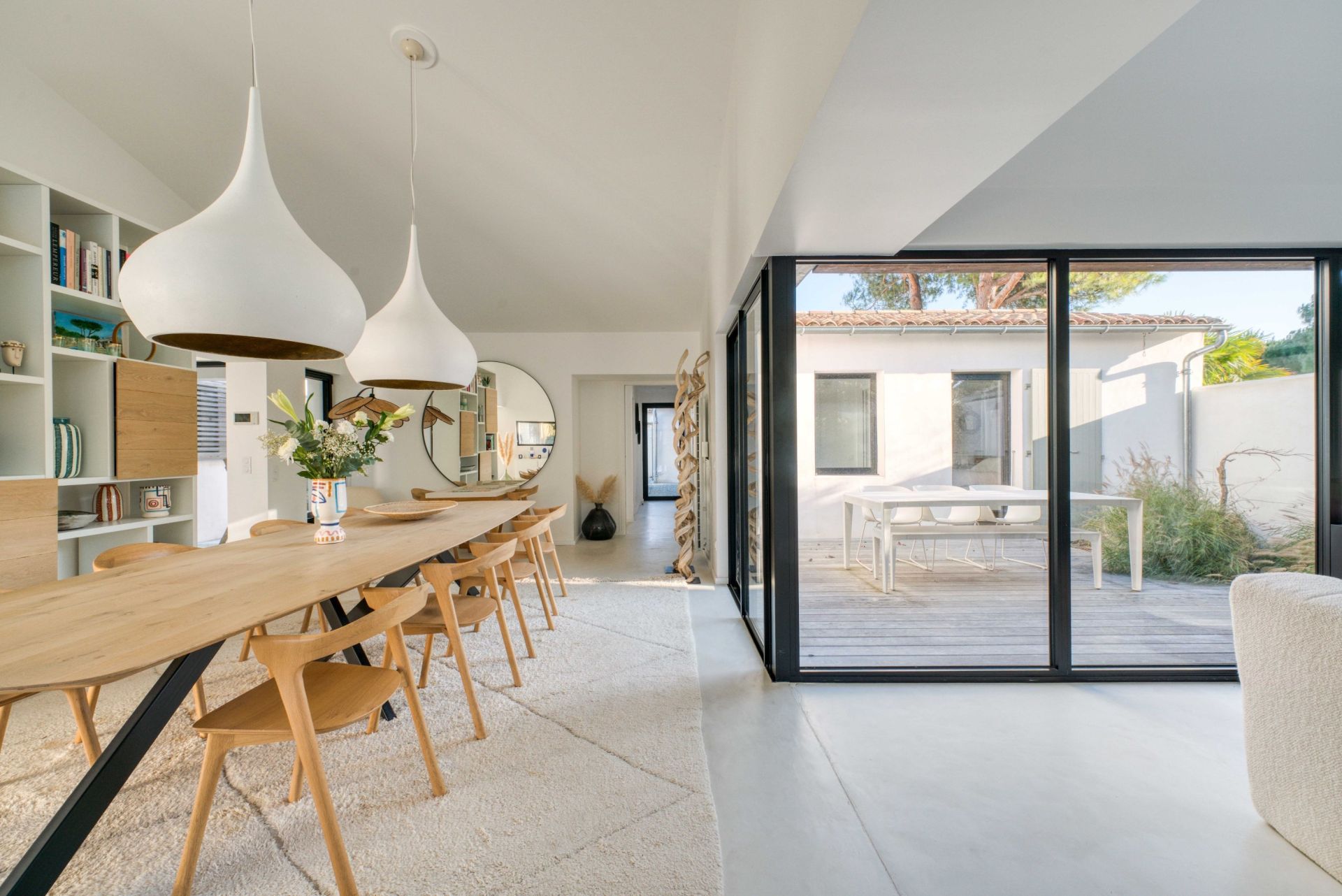 luxury house 9 Rooms for sale on LE BOIS PLAGE EN RE (17580)