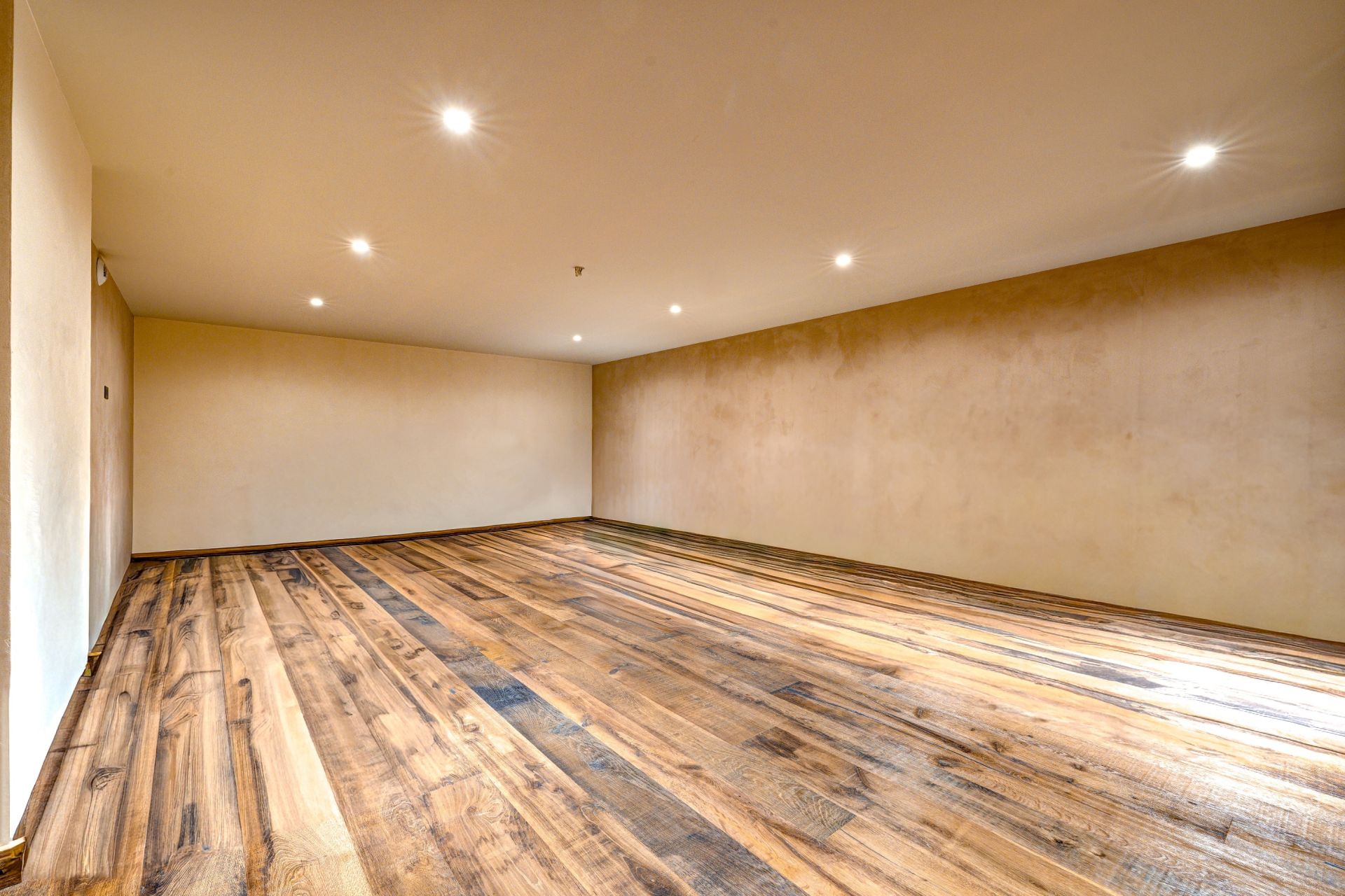 luxury farmhouse 12 Rooms for sale on LES HOUCHES (74310)