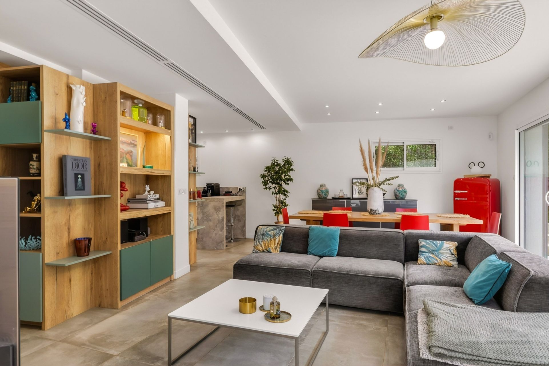 luxury house 6 Rooms for sale on MARSEILLE (13009)