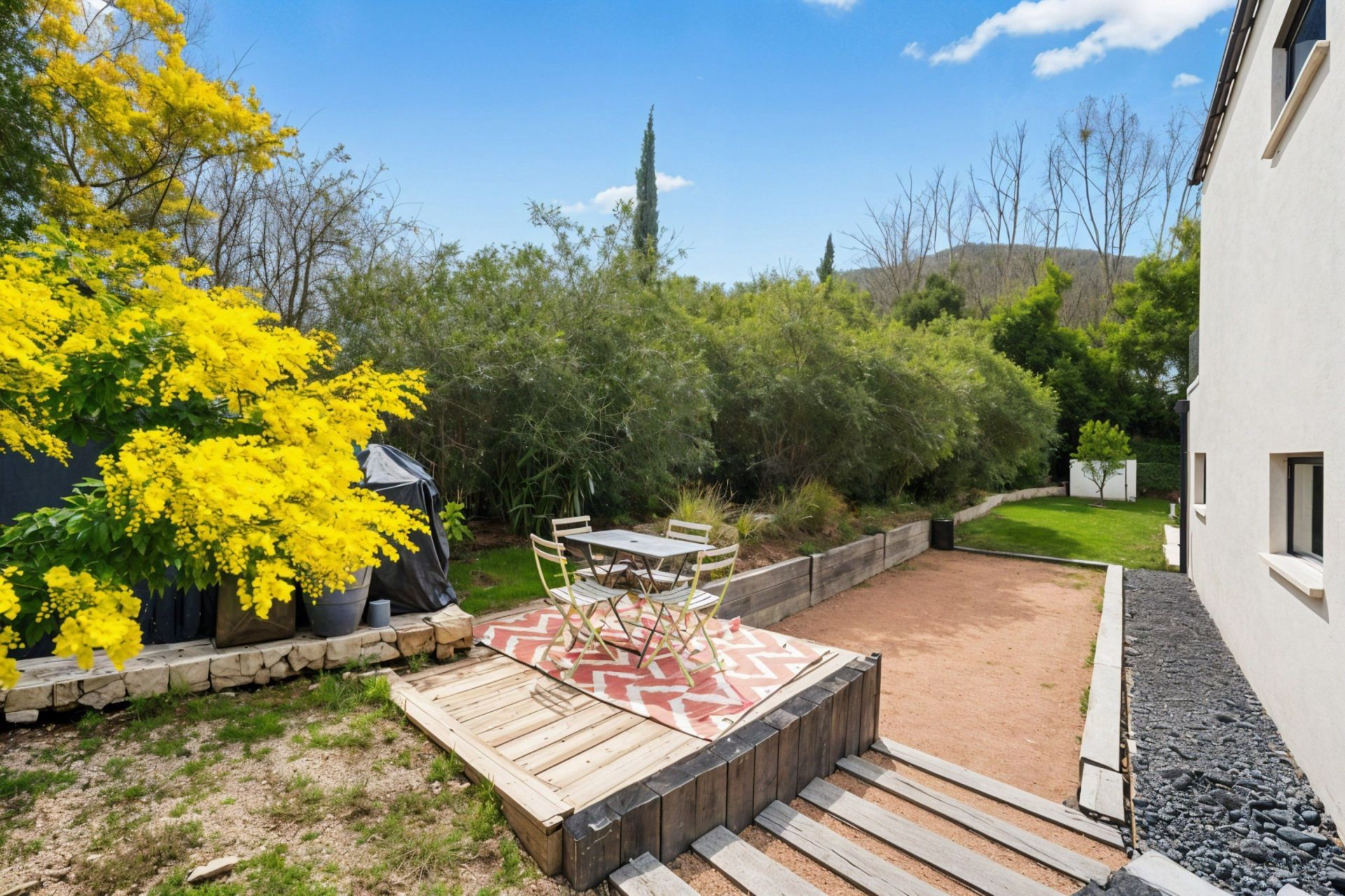 luxury house 6 Rooms for sale on MARSEILLE (13009)