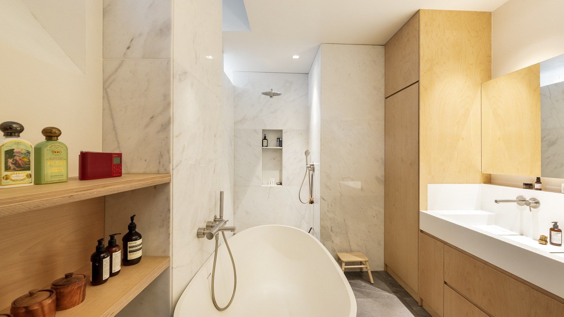 luxury apartment 6 Rooms for sale on PARIS (75009)