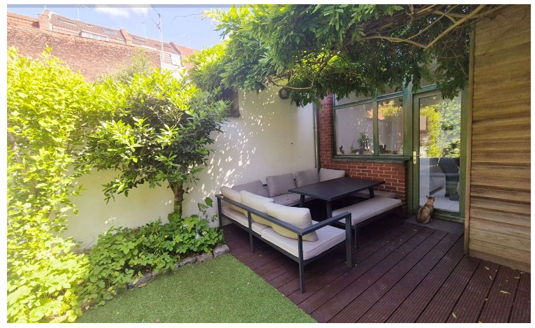 luxury house 5 Rooms for sale on LILLE (59000)