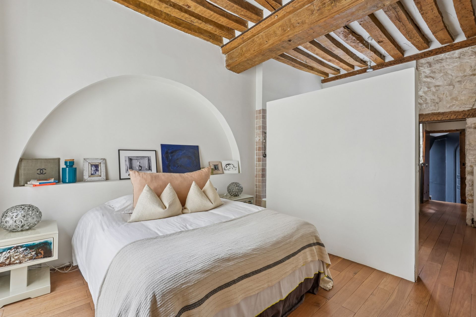 luxury apartment 2 Rooms for sale on PARIS (75003)