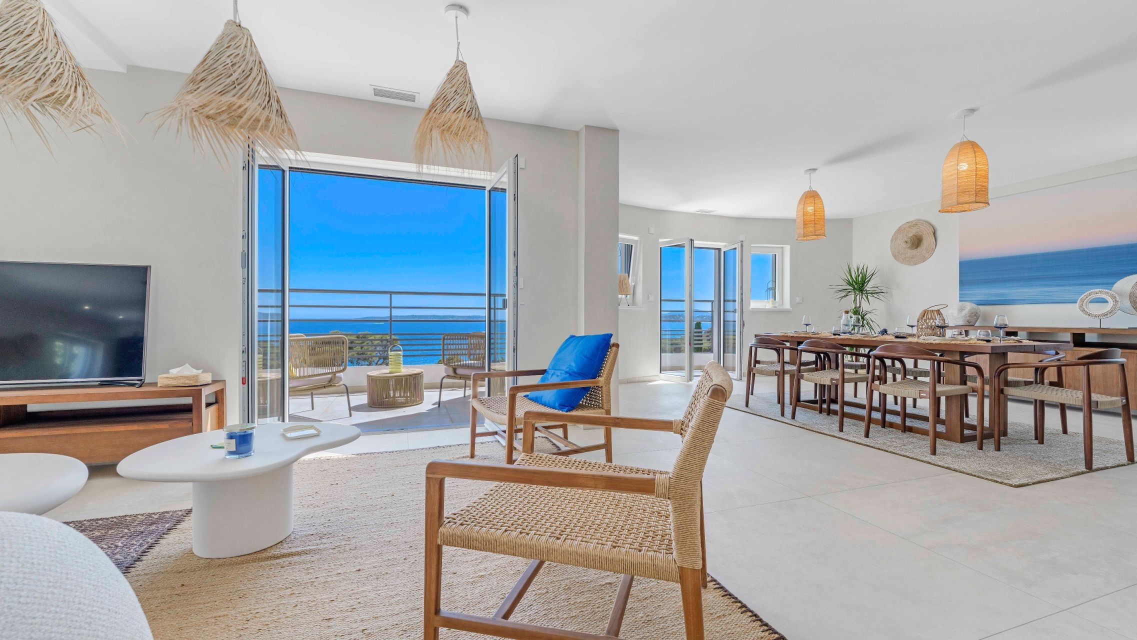 villa de luxe 6 Pièces en vente sur LES ISSAMBRES (83380)