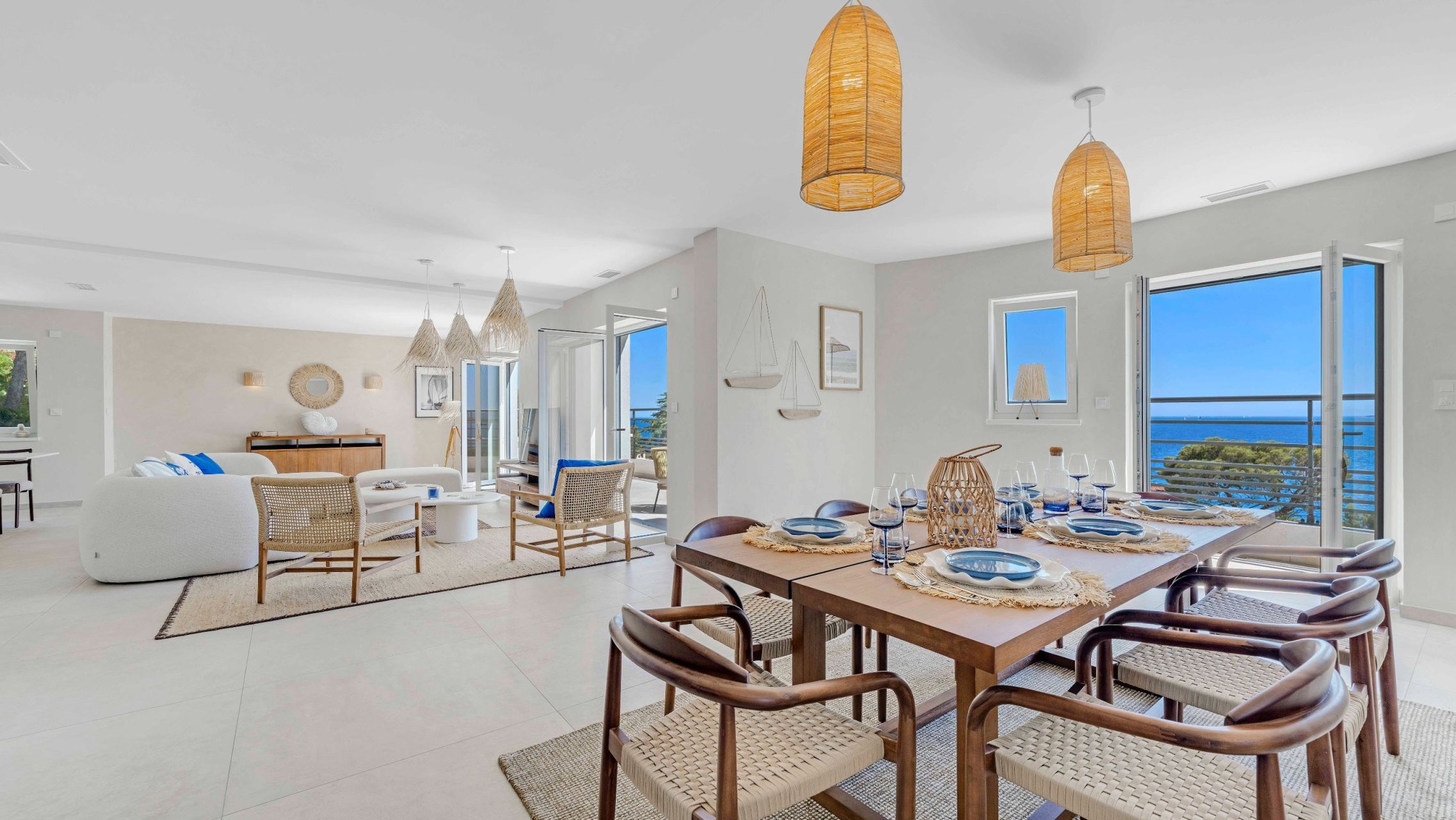 villa de luxe 6 Pièces en vente sur LES ISSAMBRES (83380)
