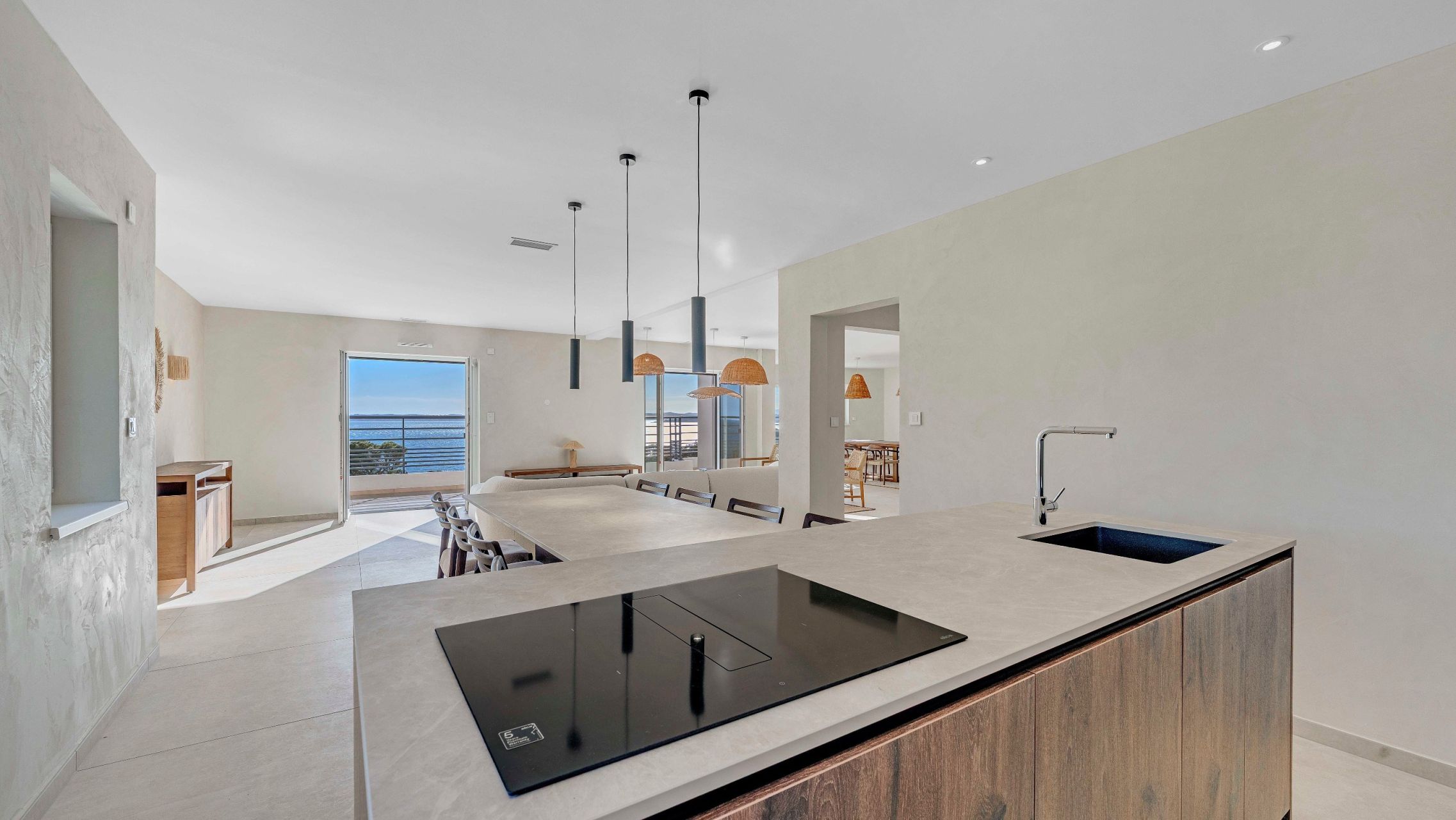 villa de luxe 6 Pièces en vente sur LES ISSAMBRES (83380)