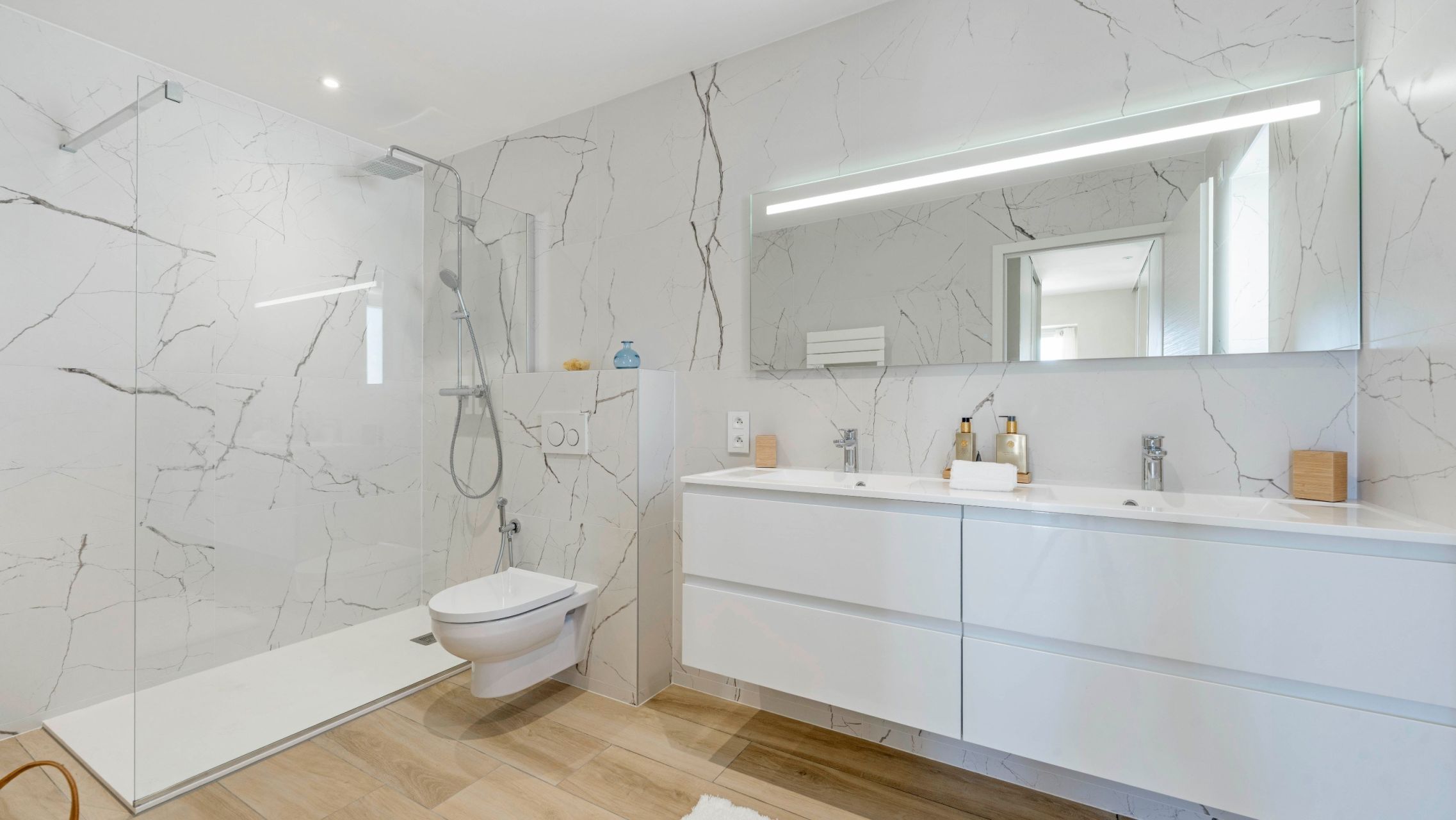 villa de luxe 6 Pièces en vente sur LES ISSAMBRES (83380)