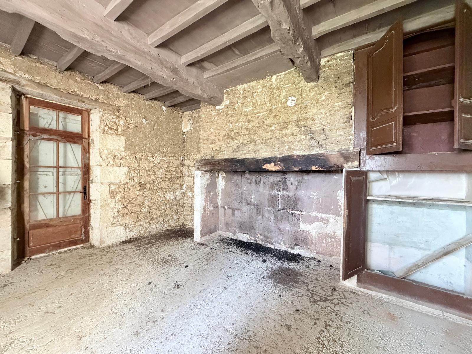 luxury house 8 Rooms for sale on SOLOMIAC (32120)