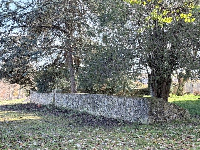 luxury house 8 Rooms for sale on SOLOMIAC (32120)