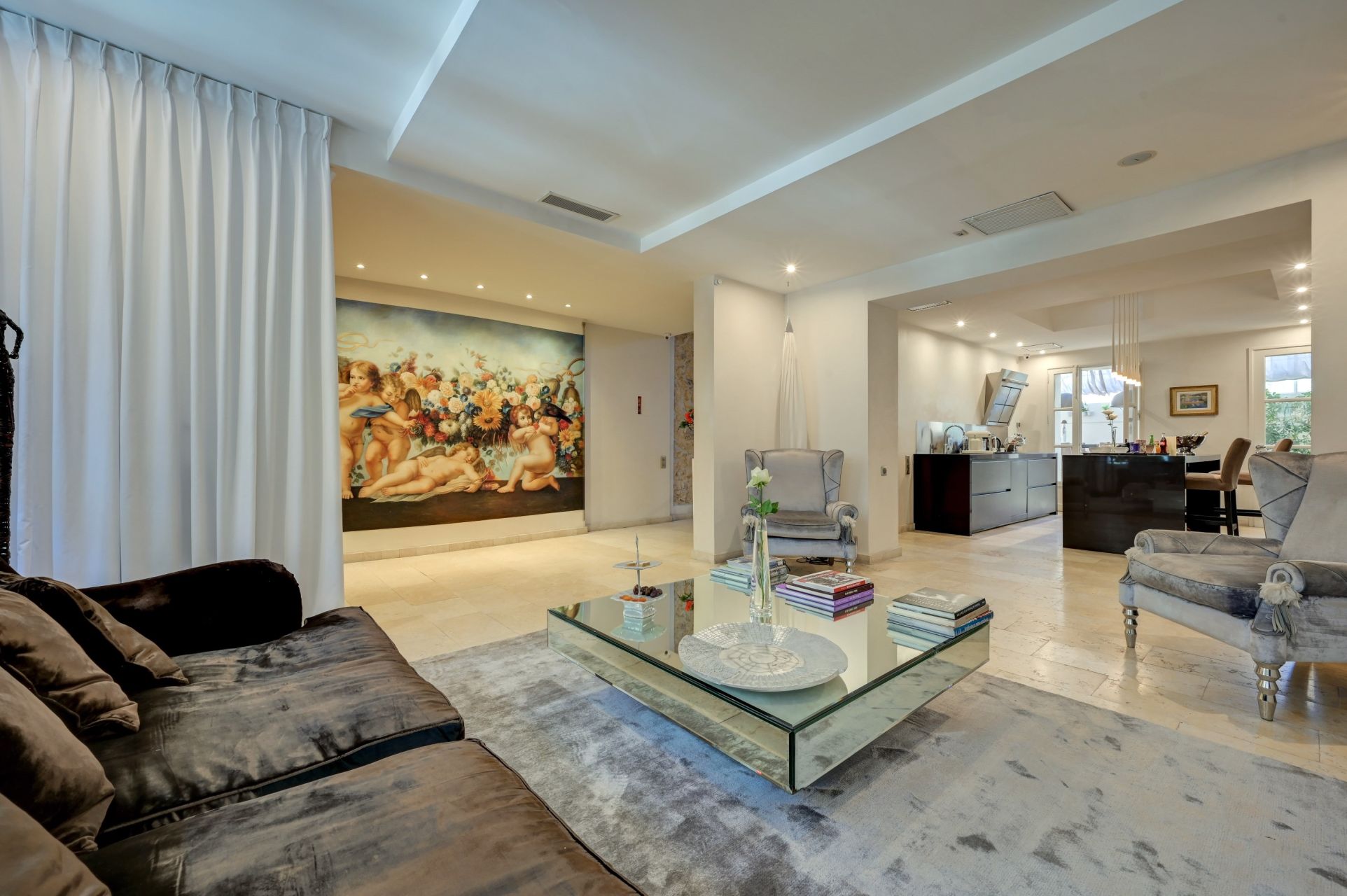 luxury house 7 Rooms for sale on AIX EN PROVENCE (13100)