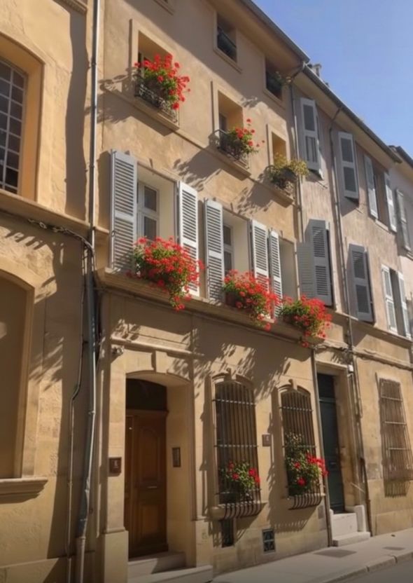 Sale Luxury house Aix-en-Provence 7&nbsp;Rooms 360&nbsp;m²