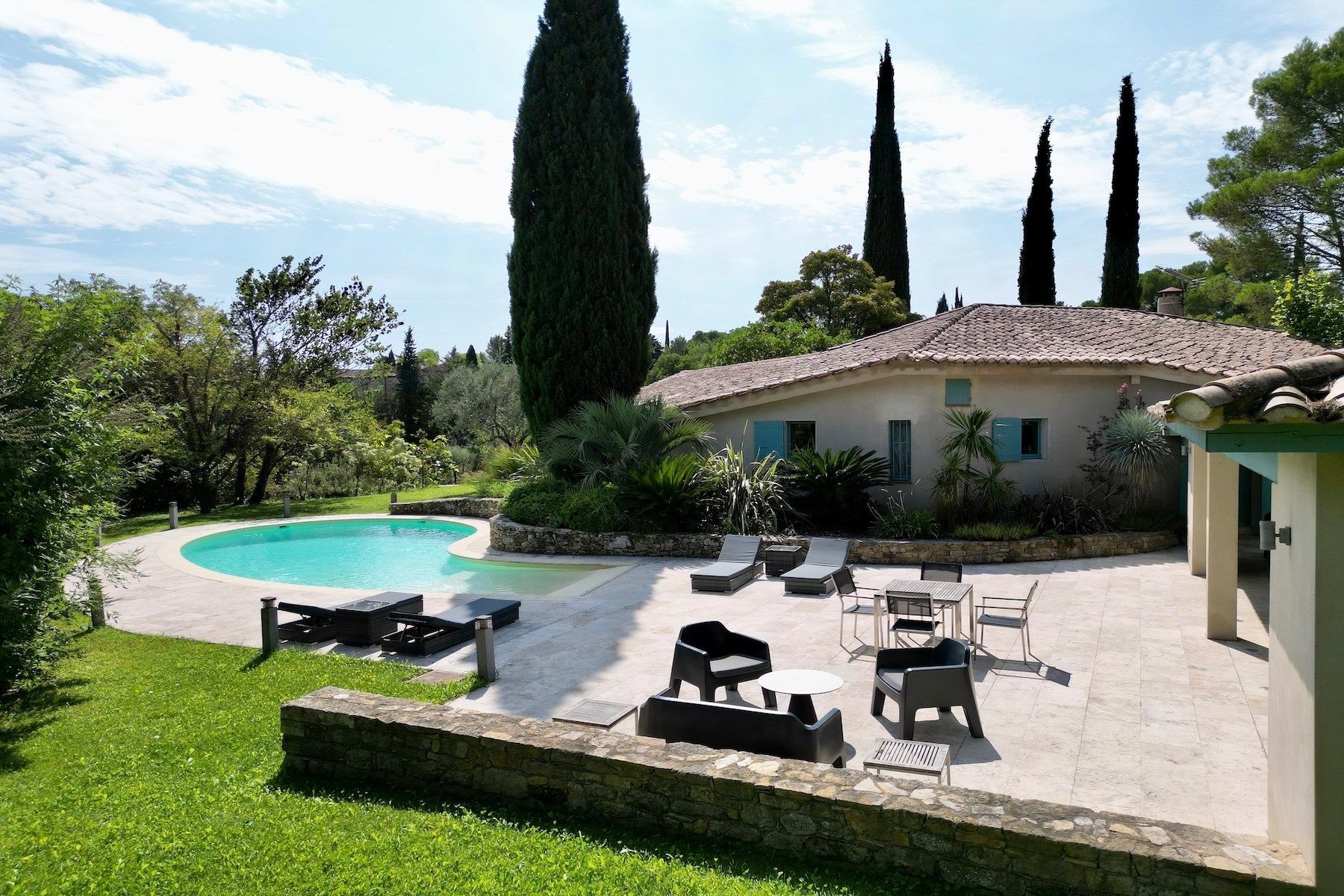 maison de luxe 8 Pièces en vente sur UZES (30700)