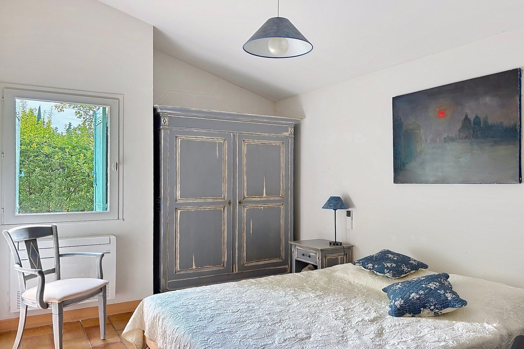 luxury house 8 Rooms for sale on UZES (30700)