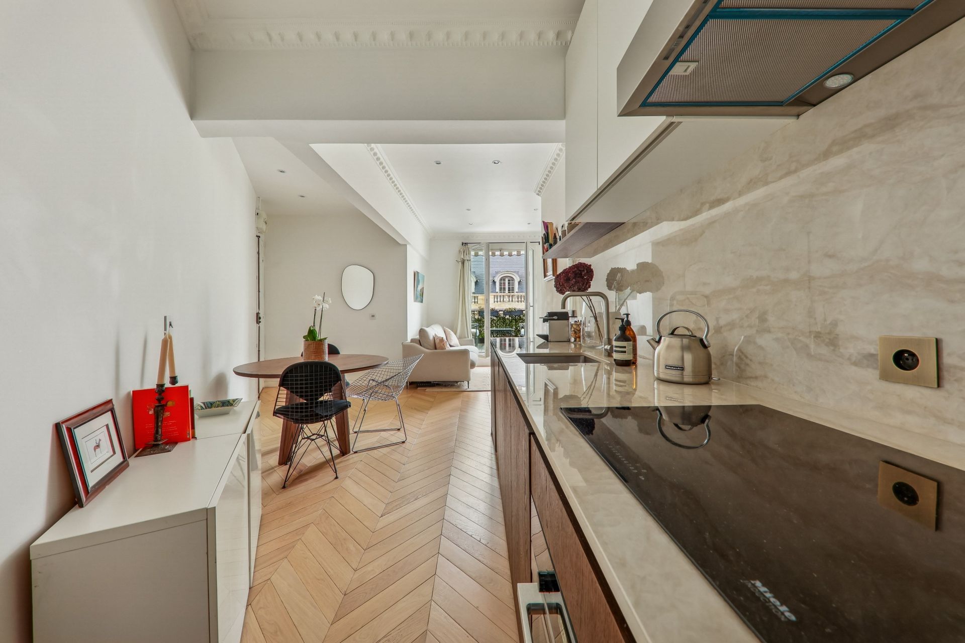 luxury studio for sale on PARIS (75009)