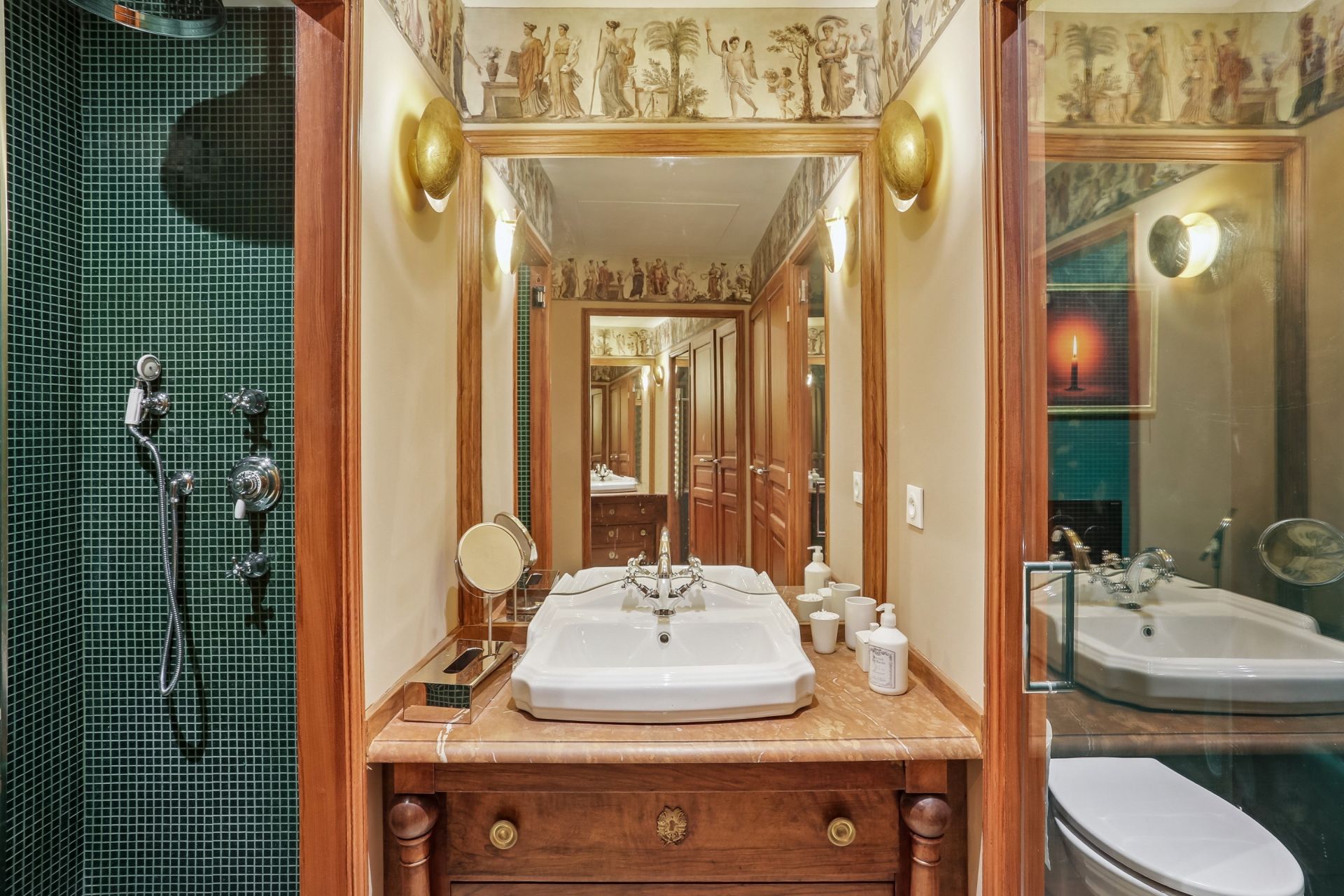 luxury apartment 4 Rooms for rent on PARIS (75006)