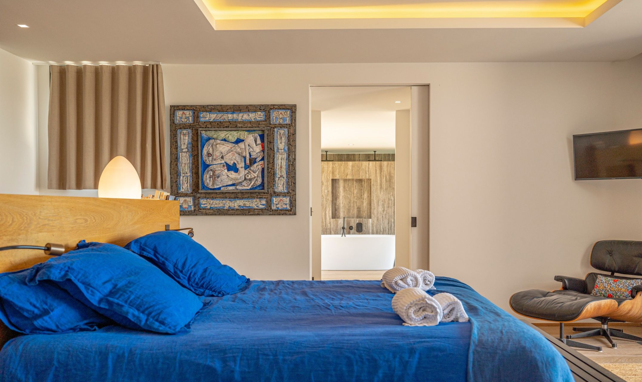 luxury villa 9 Rooms for sale on PORTO VECCHIO (20137)