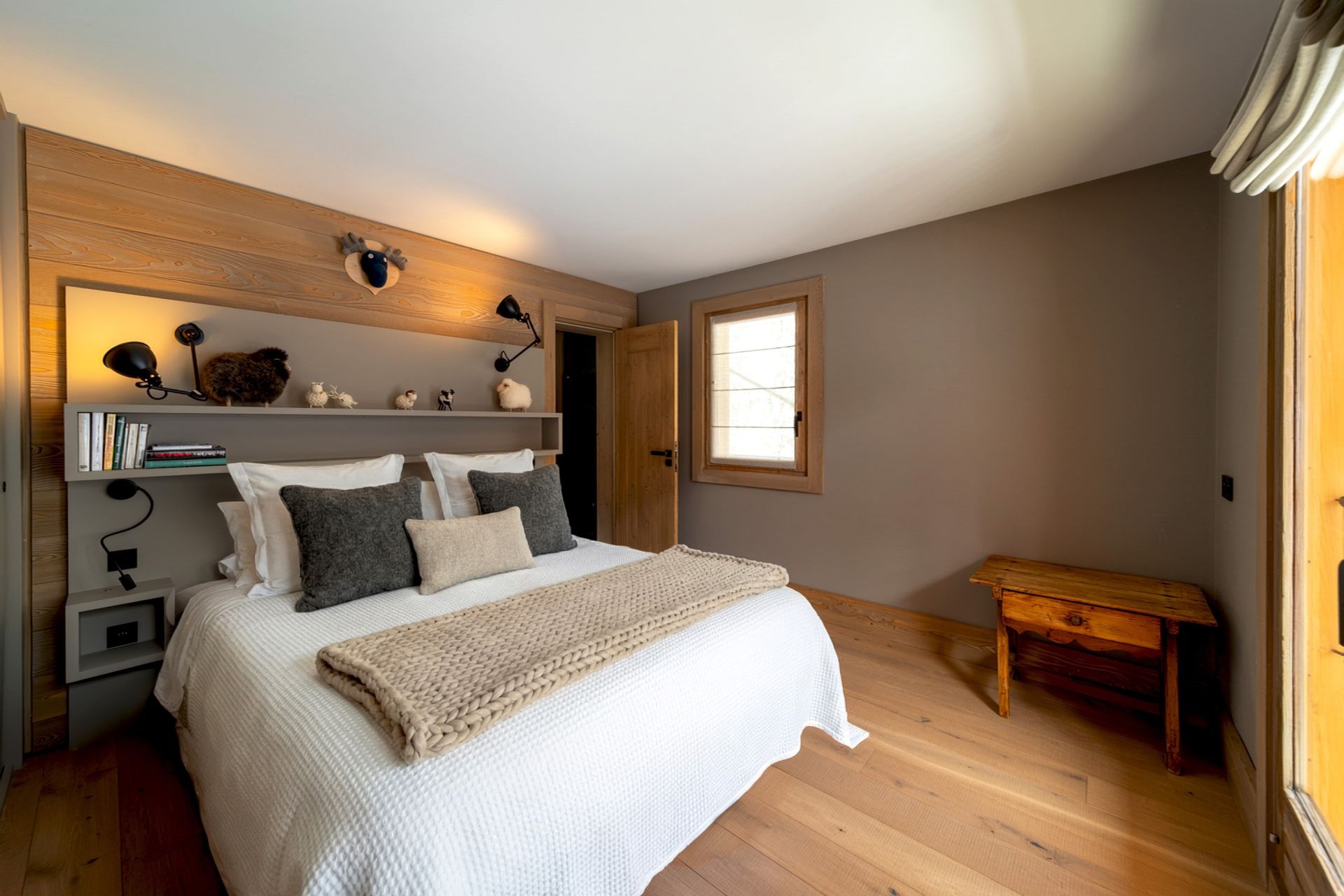 luxury apartment 3 Rooms for sale on MERIBEL LES ALLUES (73550)