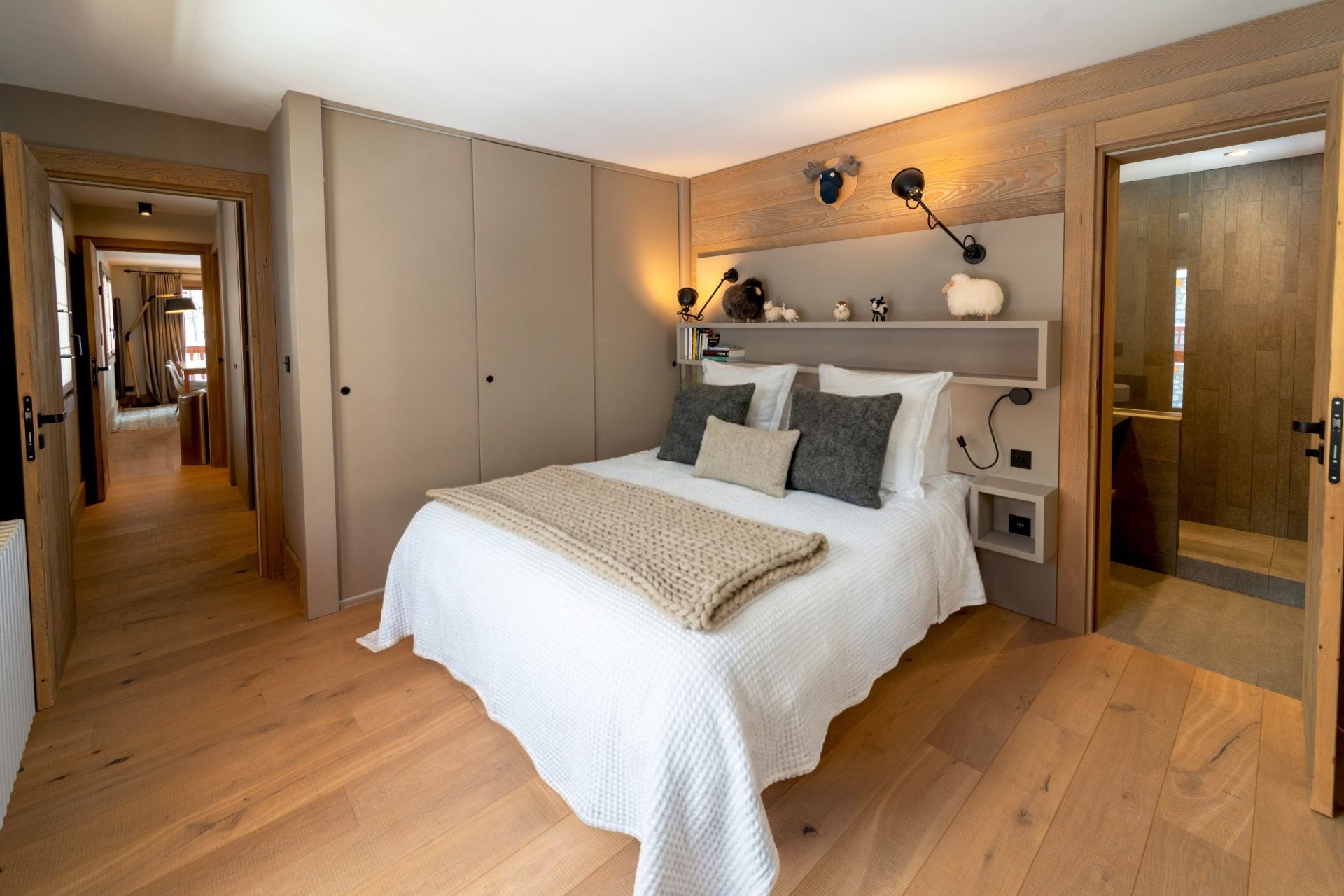 luxury apartment 3 Rooms for sale on MERIBEL LES ALLUES (73550)