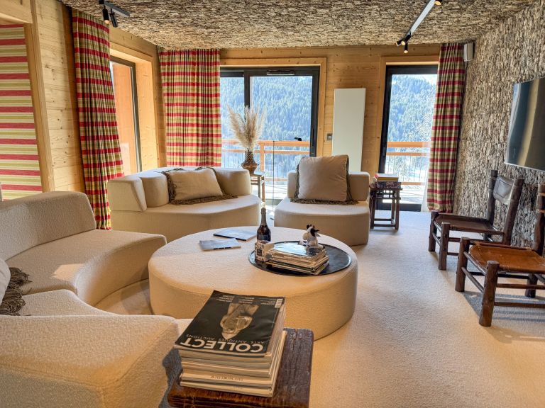 appartement de luxe 8 Pièces en location saisonnière sur MERIBEL LES ALLUES (73550)