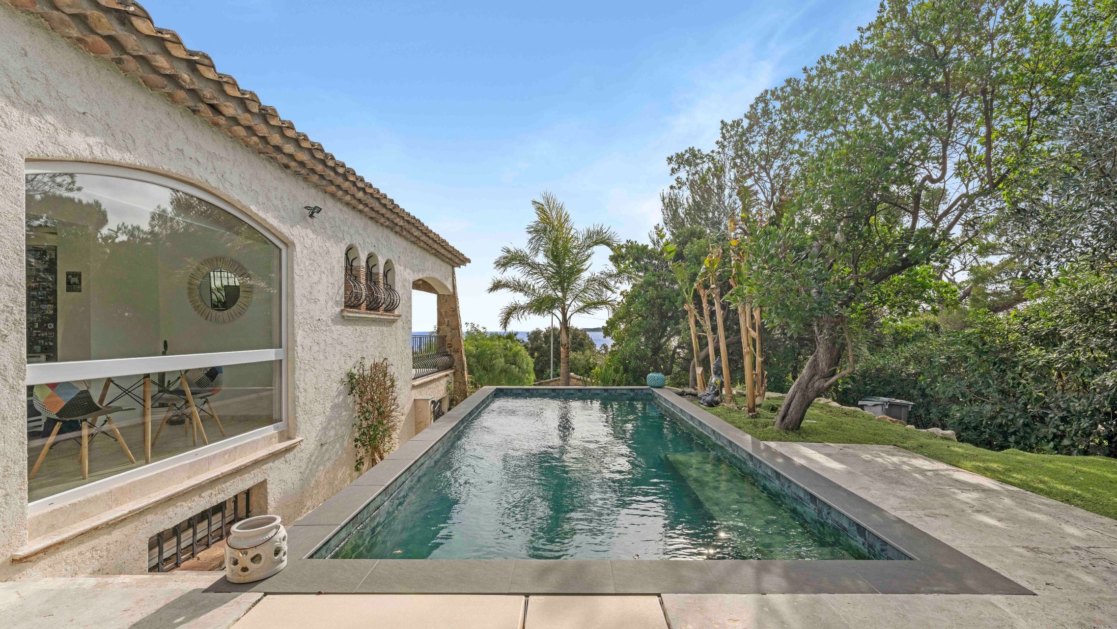 villa de luxe 10 Pièces en vente sur LES ISSAMBRES (83380)