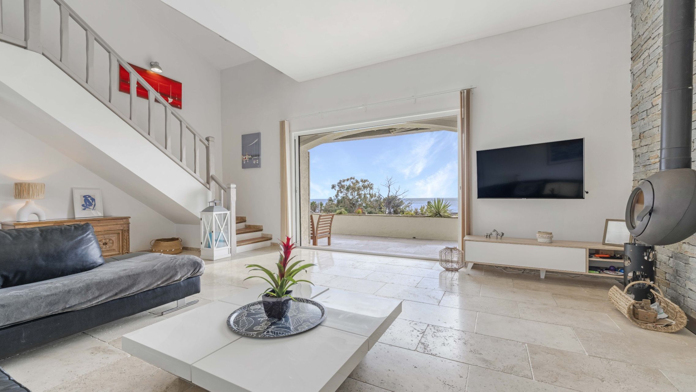 villa de luxe 10 Pièces en vente sur LES ISSAMBRES (83380)