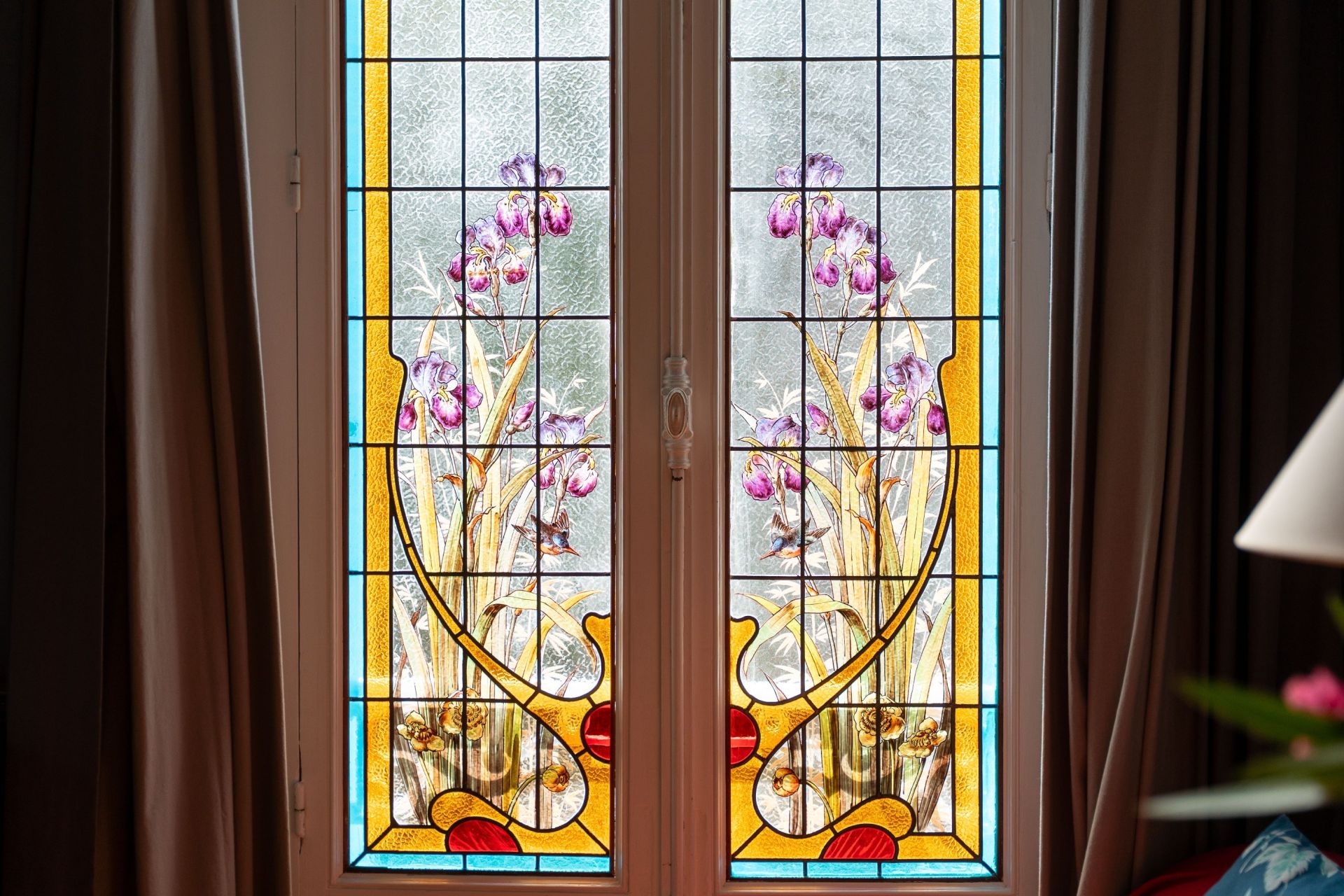 mansion 7 Rooms for sale on LA ROCHELLE (17000)