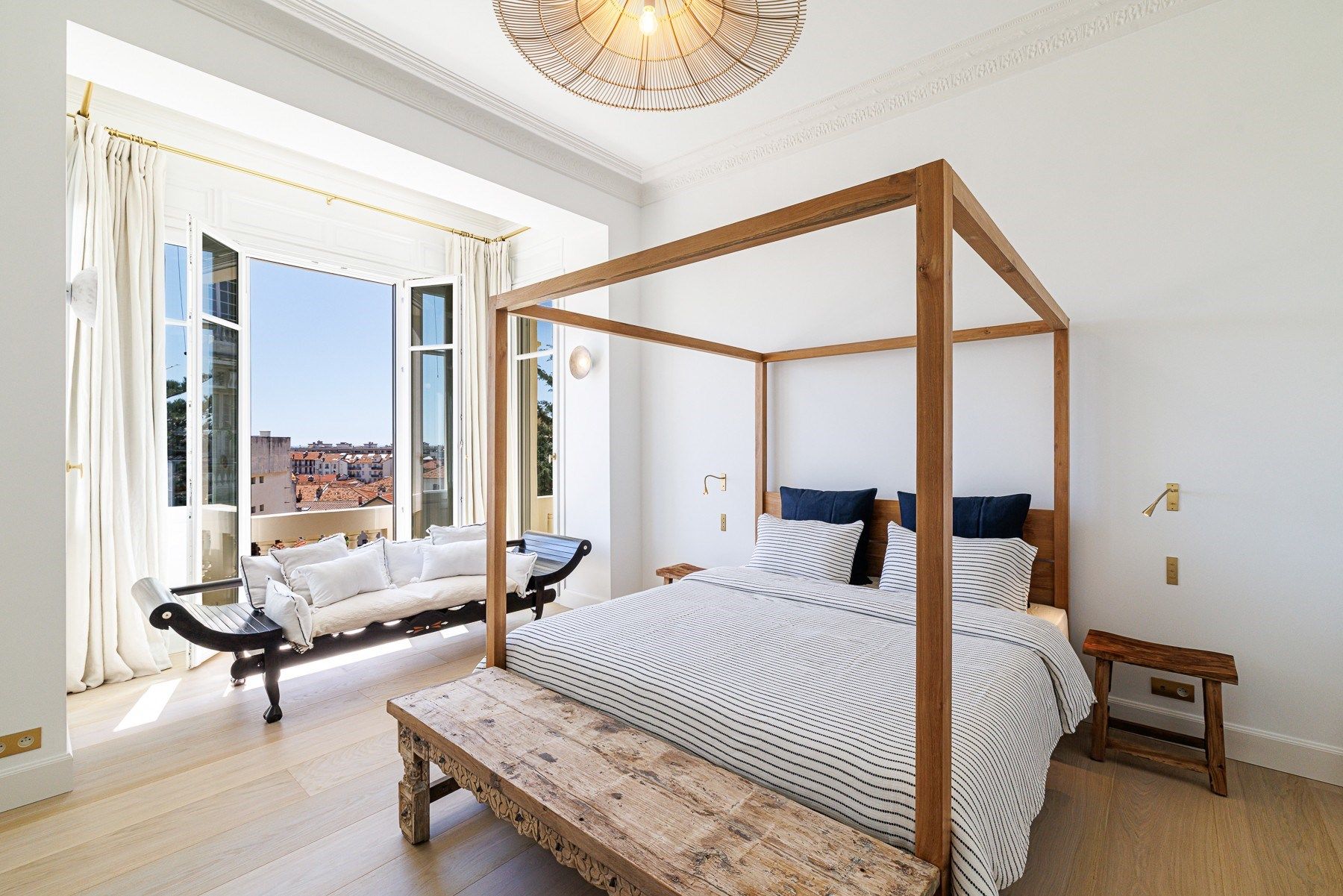 hôtel particulier 17 Pièces en vente sur NICE (06000)