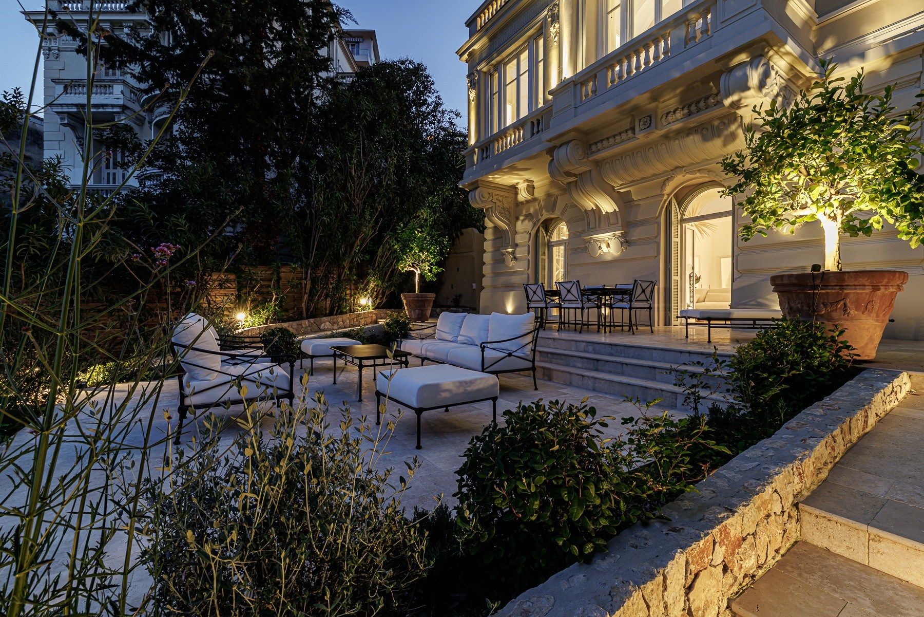 hôtel particulier 17 Pièces en vente sur NICE (06000)