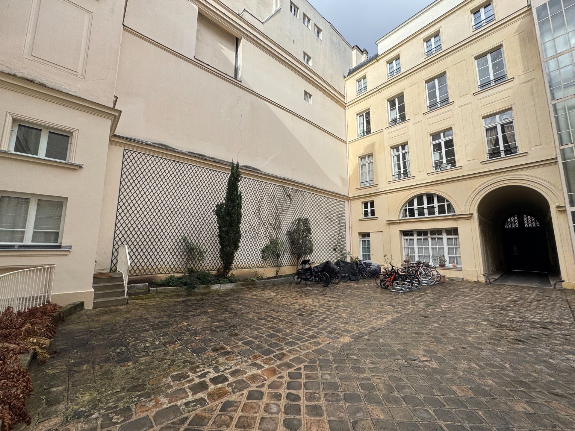 appartement de luxe 1 pièce en location sur PARIS (75007)