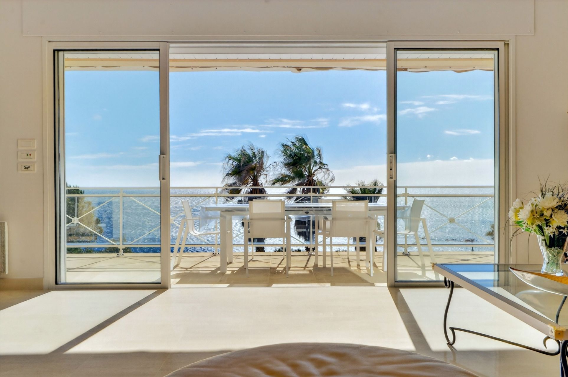 luxury villa 7 Rooms for sale on ANTHEOR (83530)