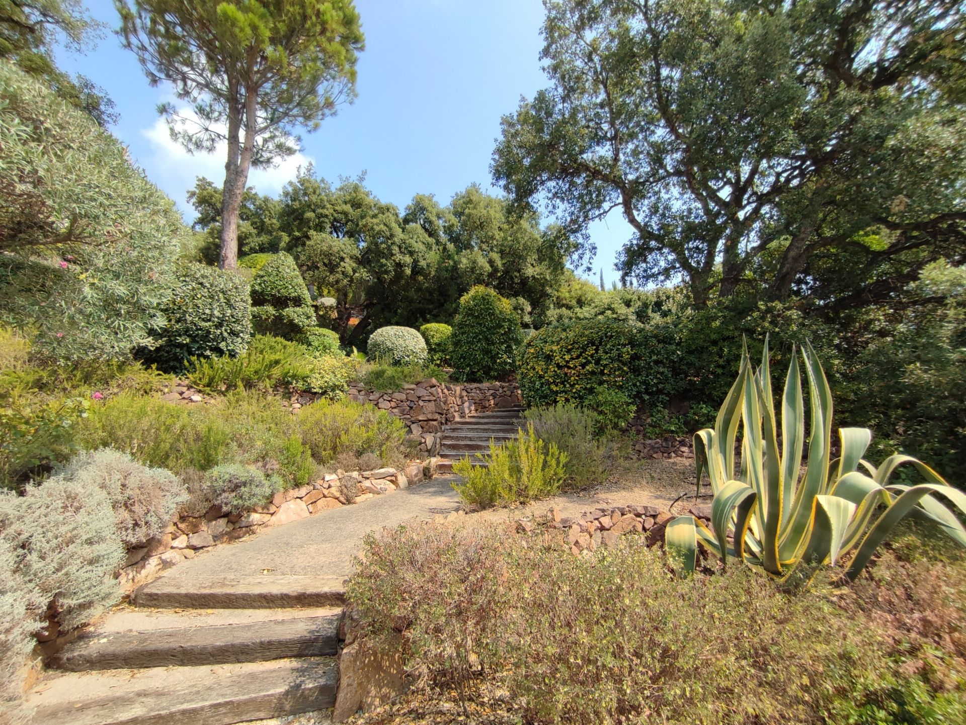 villa de luxe 7 Pièces en vente sur ANTHEOR (83530)