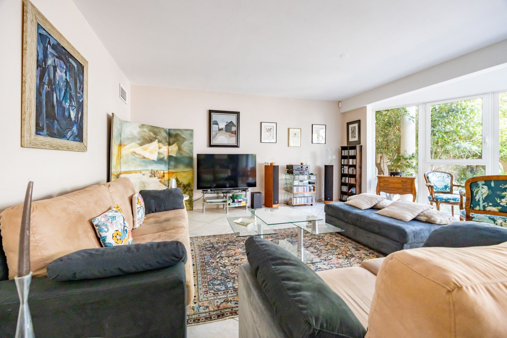 luxury house 3 Rooms for sale on PERPIGNAN (66000)