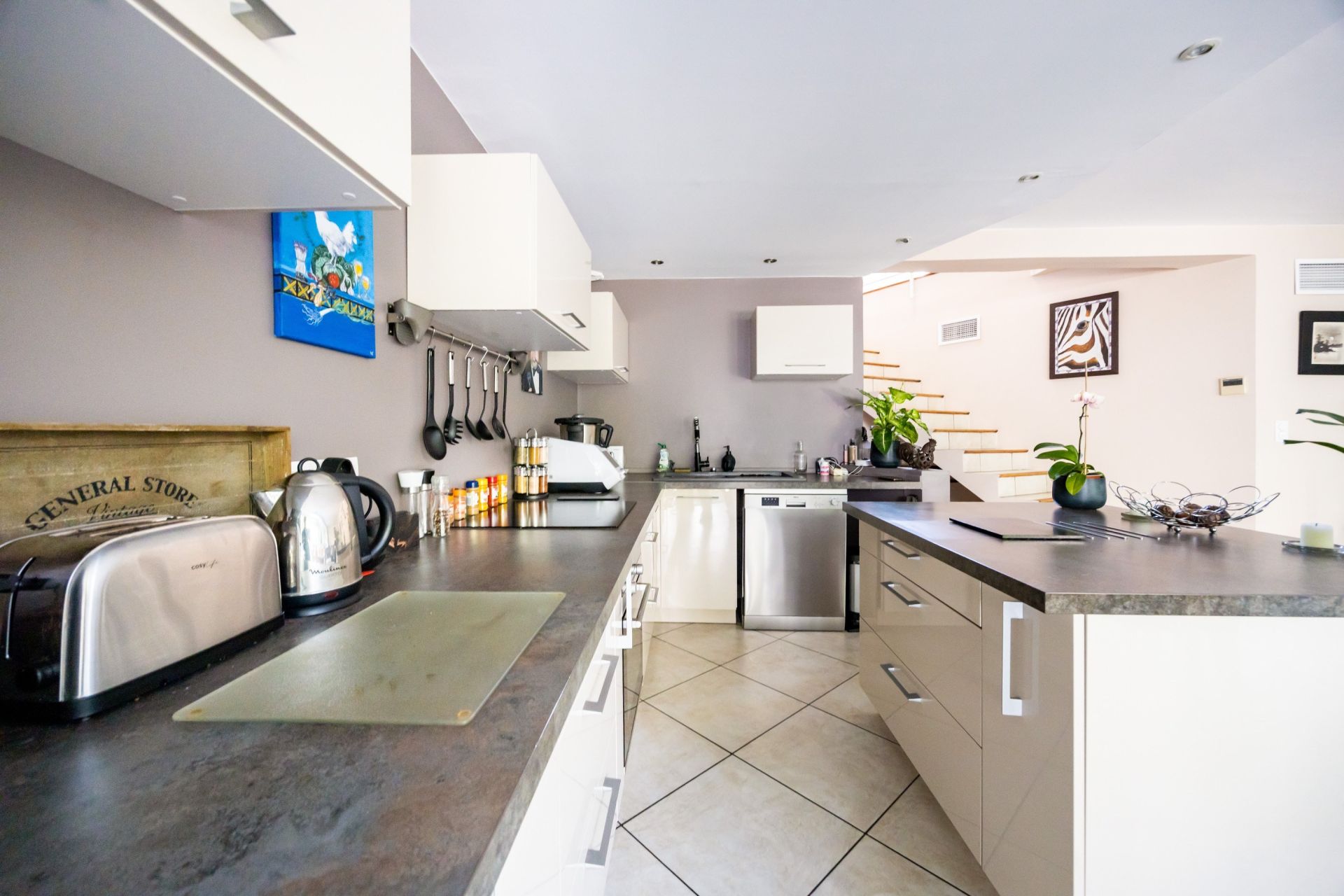 luxury house 3 Rooms for sale on PERPIGNAN (66000)