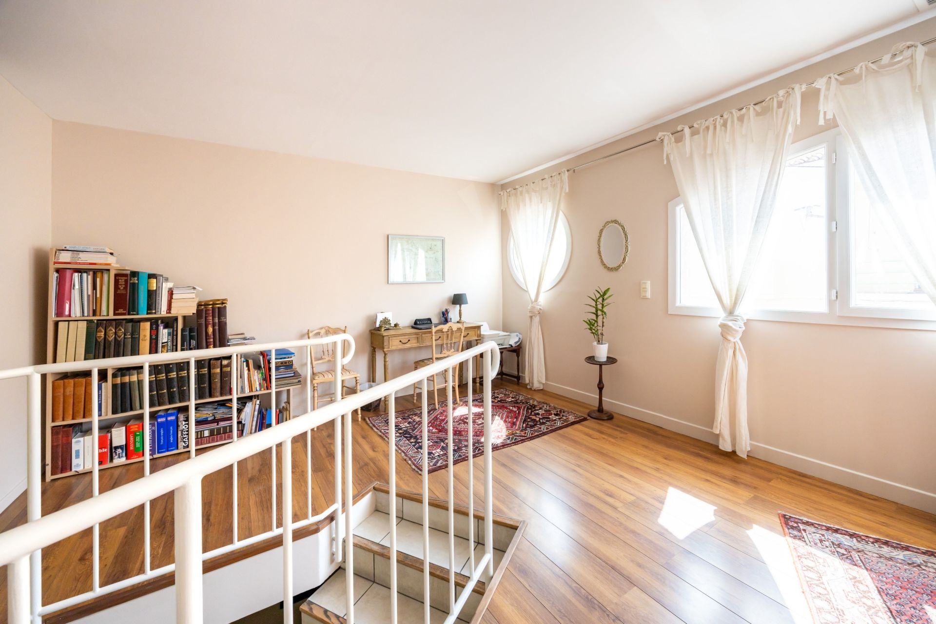 luxury house 3 Rooms for sale on PERPIGNAN (66000)