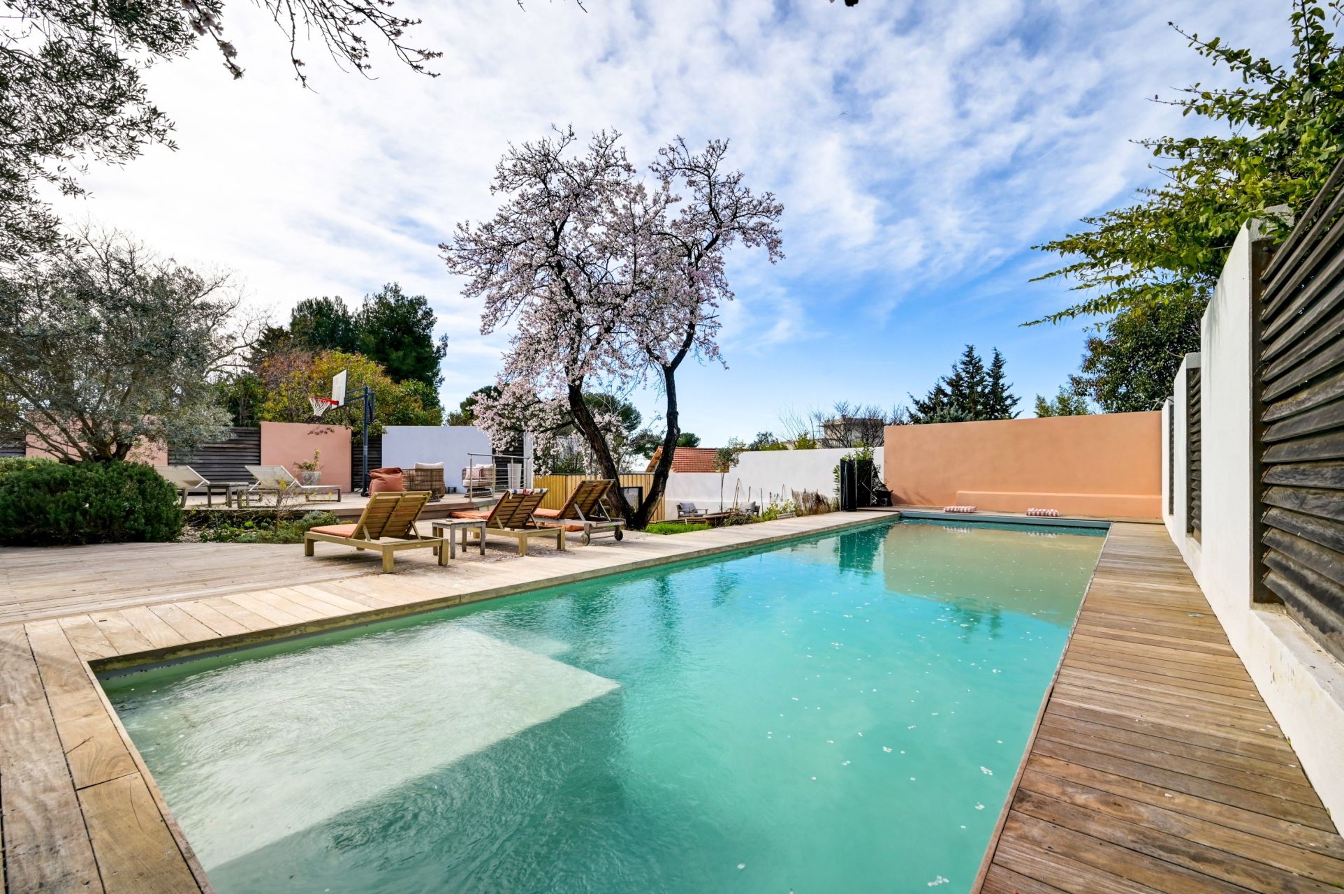 maison de luxe 10 Pièces en vente sur MARSEILLE (13012)