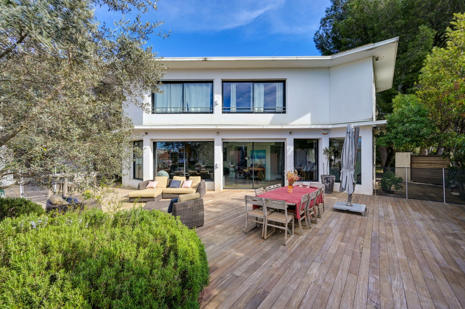maison de luxe 10 Pièces en vente sur MARSEILLE (13012)