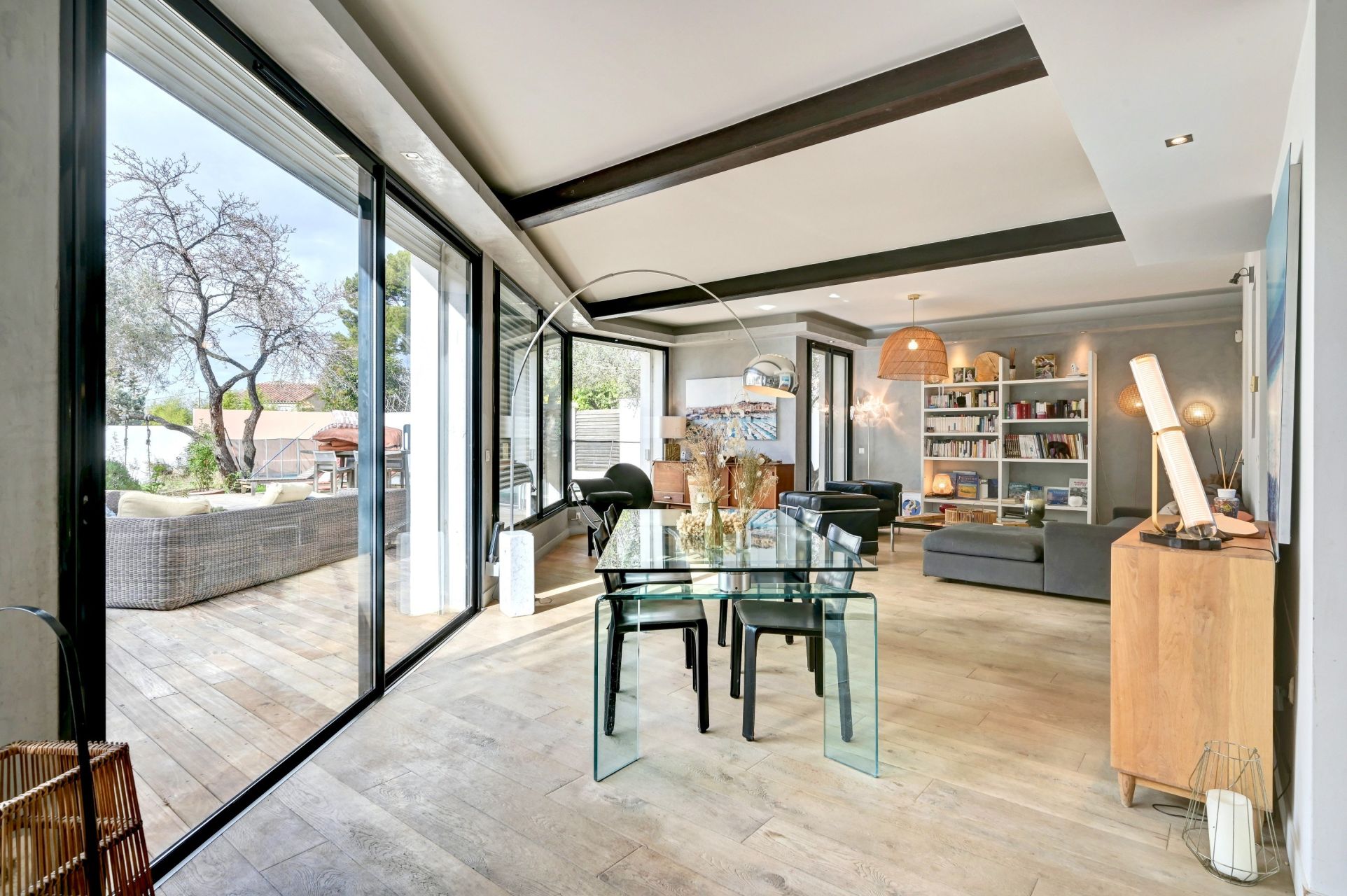 maison de luxe 10 Pièces en vente sur MARSEILLE (13012)
