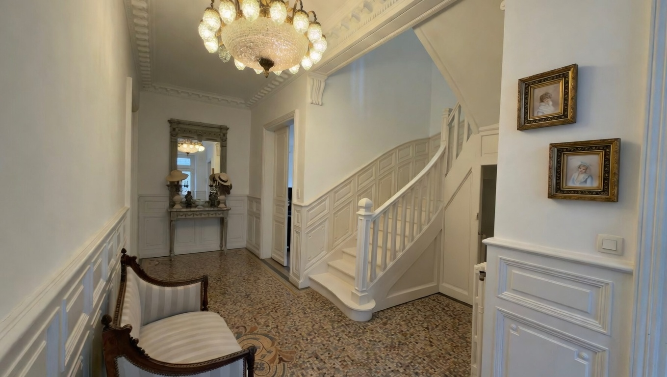 townhouse 15 Rooms for sale on CASTRES (81100)