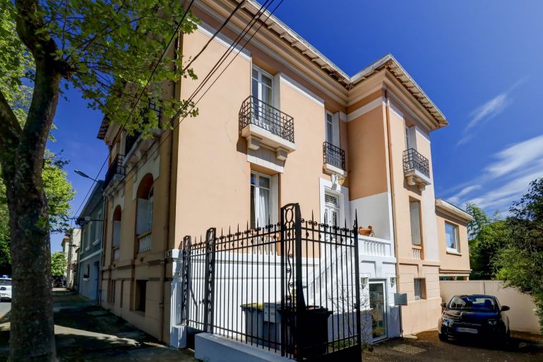 maison de ville 15 Pièces en vente sur CASTRES (81100)
