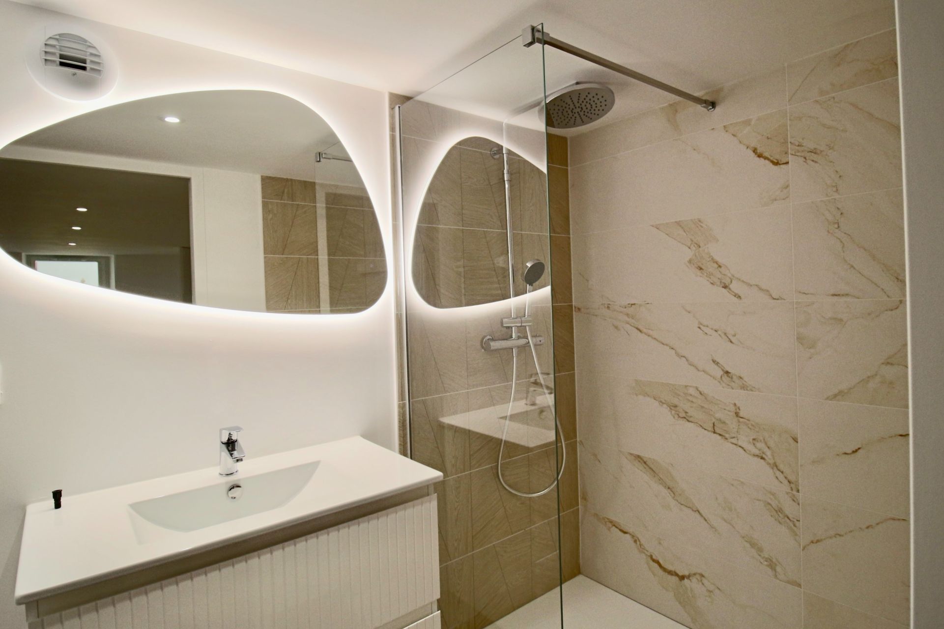 luxury house 4 Rooms for sale on LA BAULE (44500)