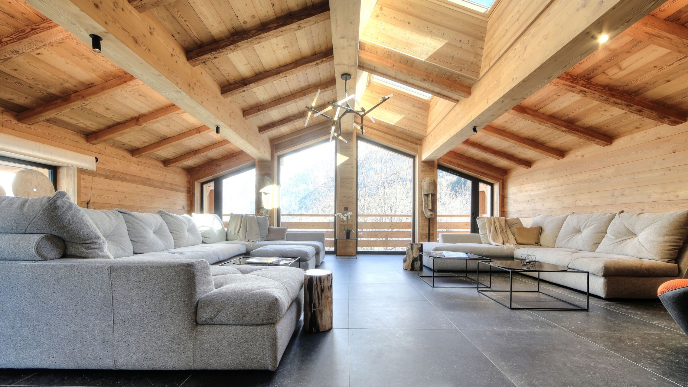 luxury chalet 12 Rooms for sale on CHAMONIX MONT BLANC (74400)