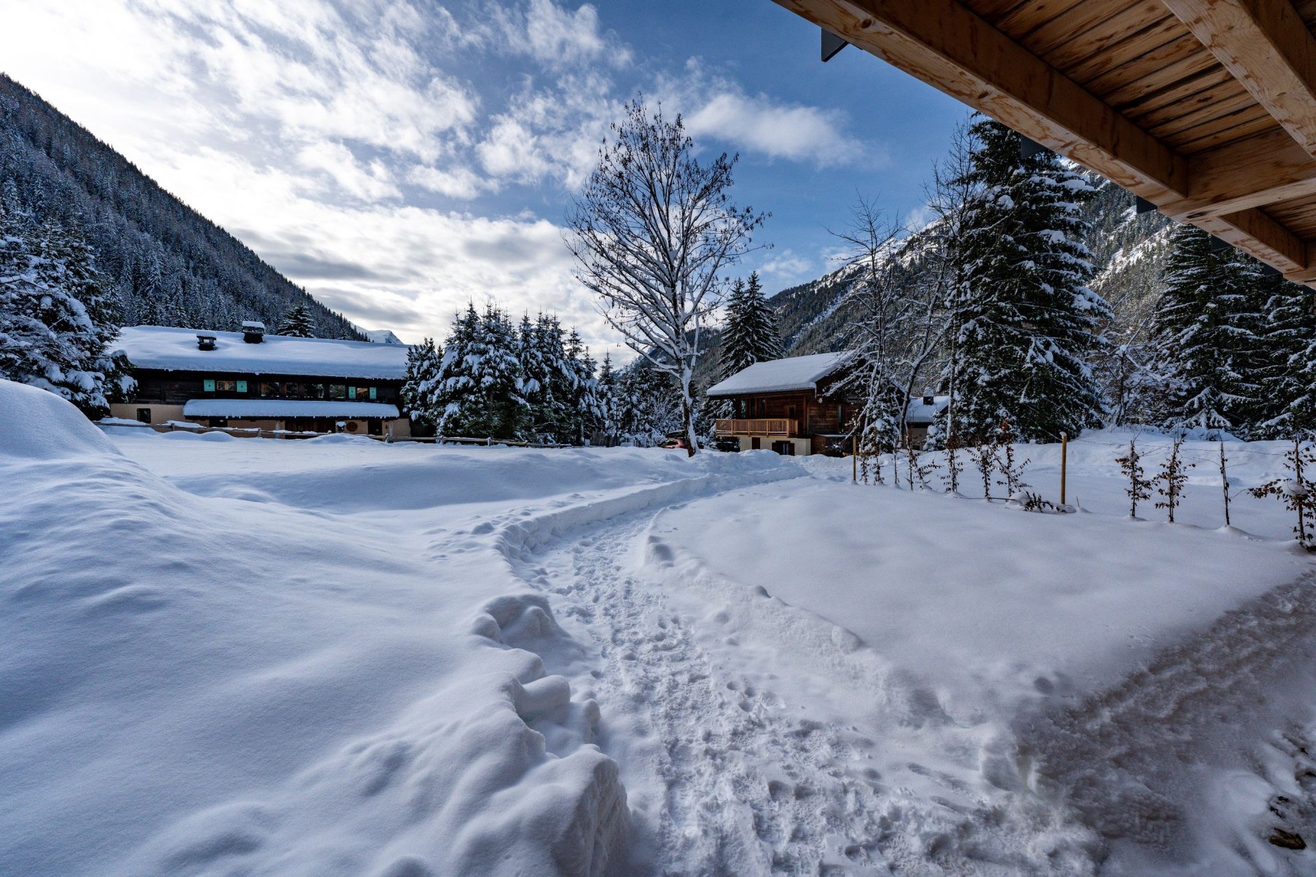 luxury chalet 7 Rooms for sale on ARGENTIERE (74400)