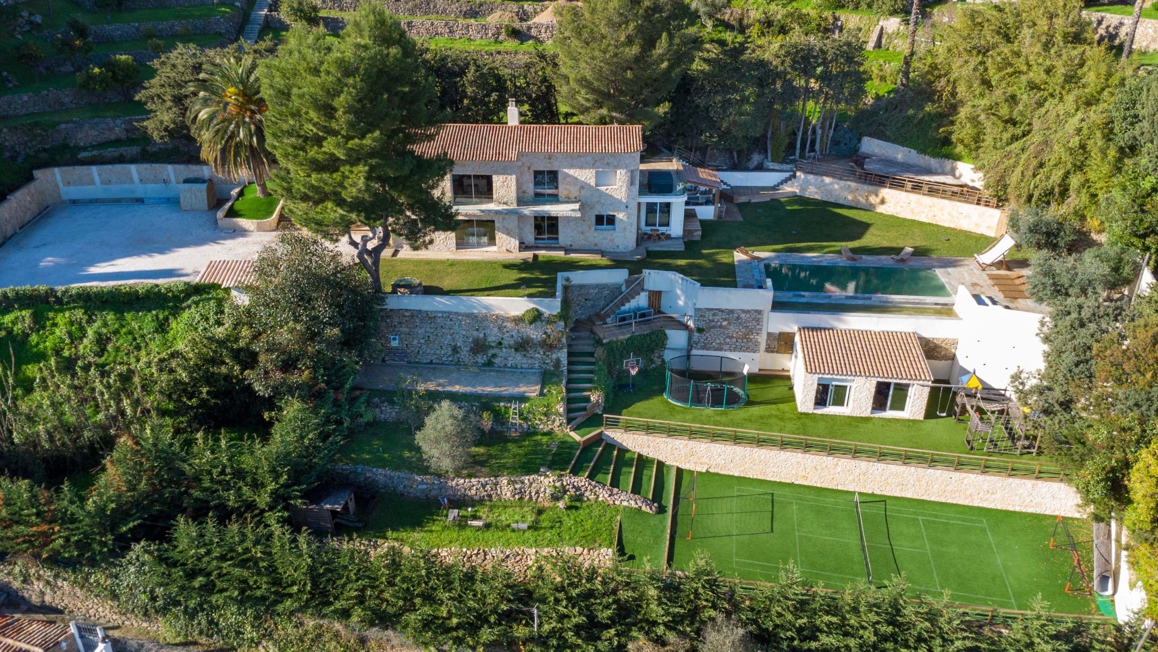 luxury villa 6 Rooms for sale on LE GOLFE JUAN (06220)