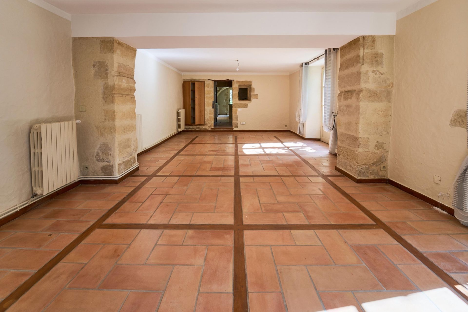 mas 8 Pièces en vente sur UZES (30700)