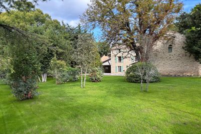 Vente Mas Uzès 8&nbsp;Pièces 290&nbsp;m²