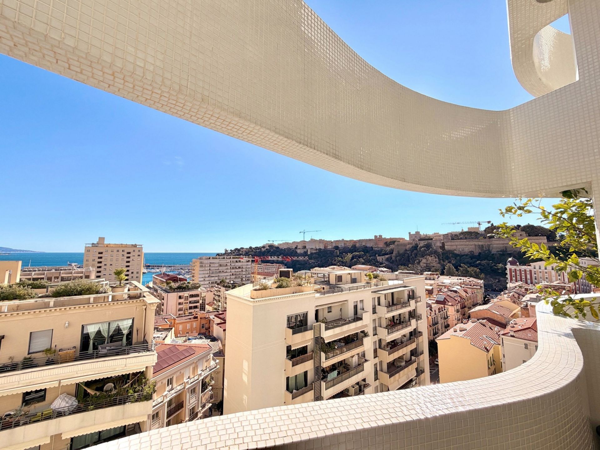 duplex de luxe 4 Pièces en vente sur MONACO (98000)