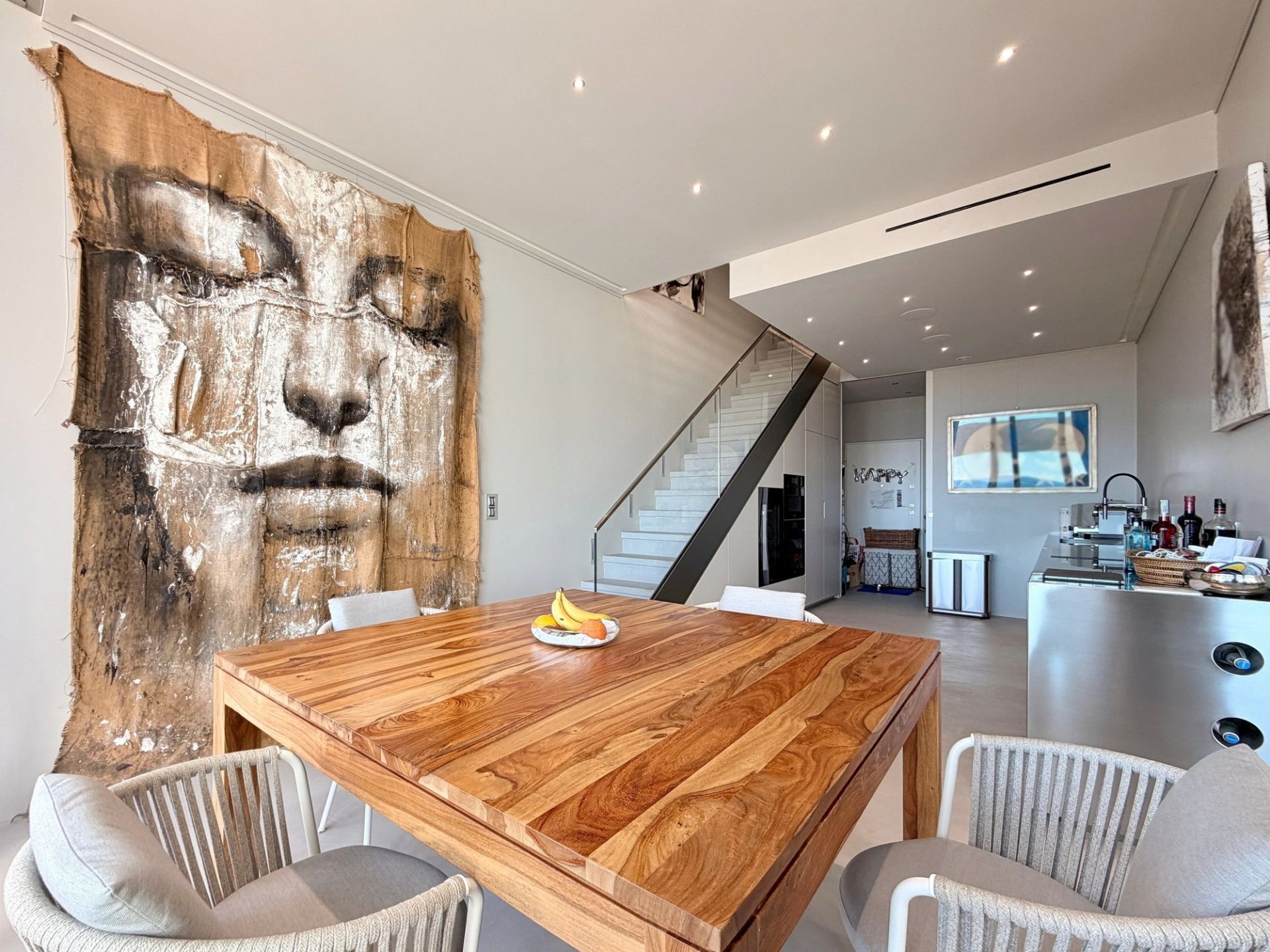luxury duplex 4 Rooms for sale on MONACO (98000)